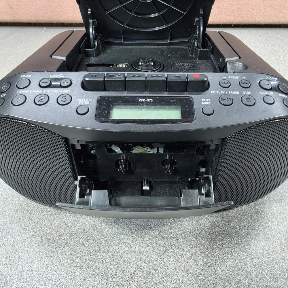 Sony CFD-S70 Boombox Portable CD Cassette Radio Player Black Mega Bass- works!